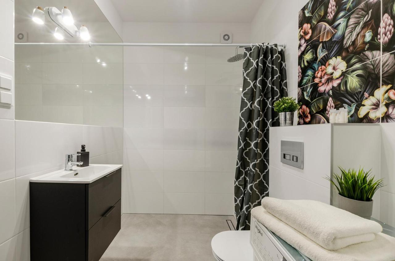 Goldaparts Manufaktura Premium Apartment วูดช์ ภายนอก รูปภาพ